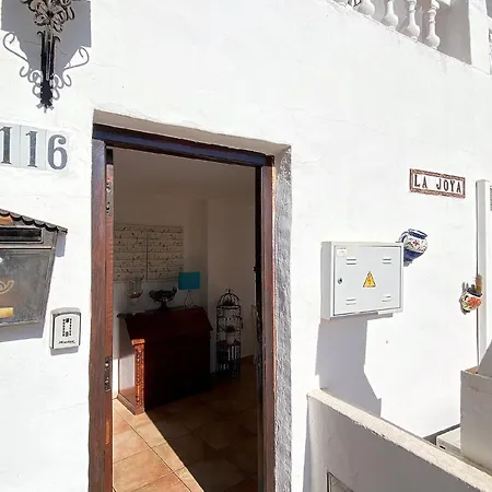 Fuer 3 Personen Ca 60 Qm In Nerja, Andalusien Costa Del Sol *